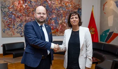 Tamara Vujović sa&nbsp;Piterom Lundbergom