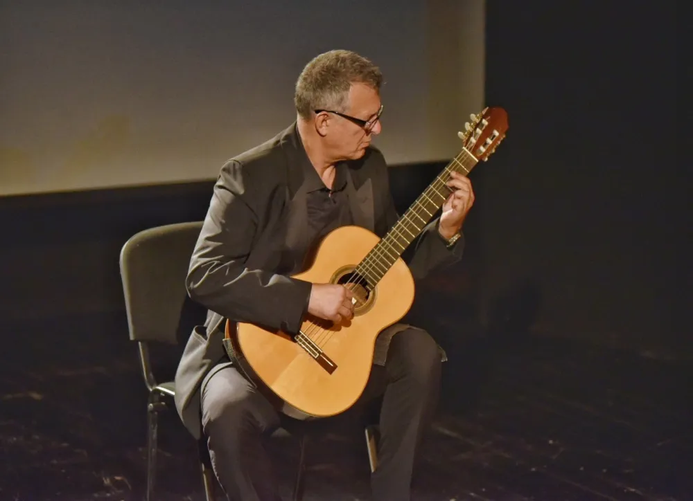 Aleksandar Hadži-Đorđević: Ne podliјežite želji za slavom