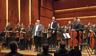 Senad Gačević sa Crnogorskim simfonijskim orkestrom, pred publikom u Muzičkom centru 