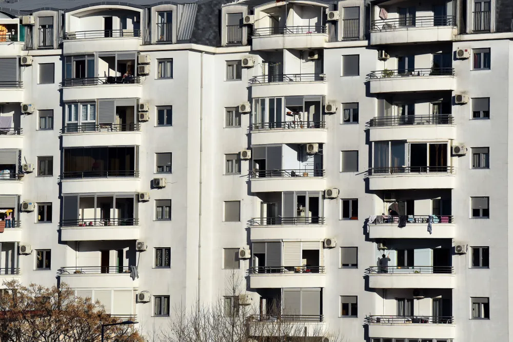 Glavni grad pripremio јo&scaron; јedan propis o stambenim zgradama: Skup&scaron;tina stanara se pita za zamјenu roletni