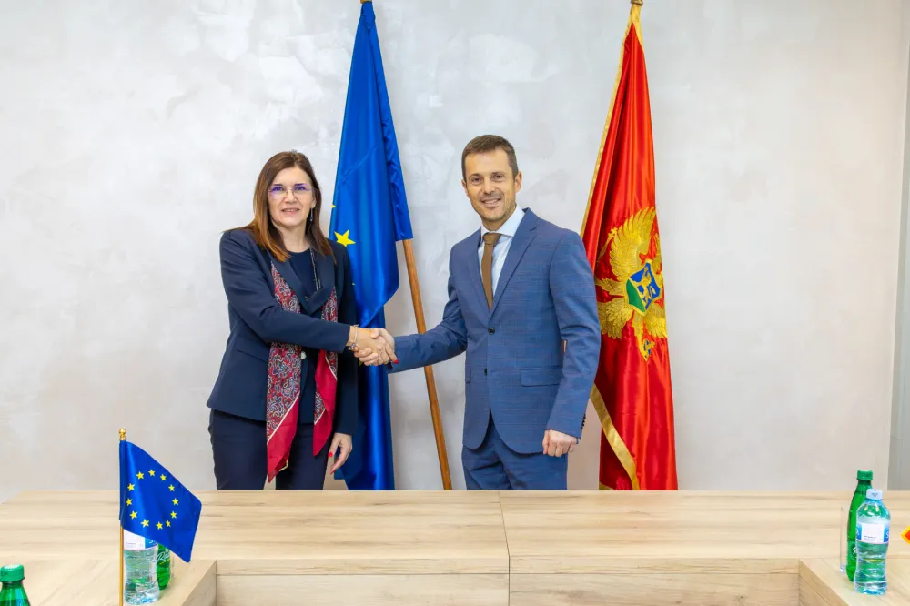 Mujović i Popa