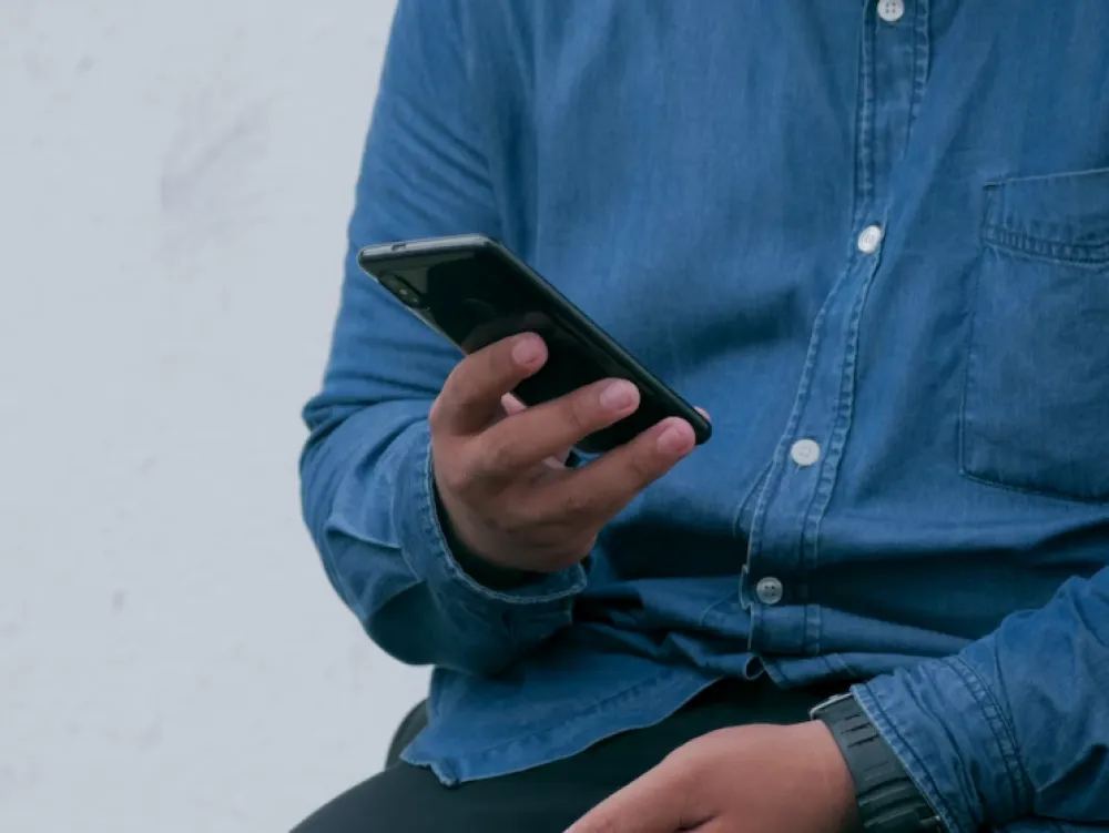 Unsplash, telefon, ilustracija