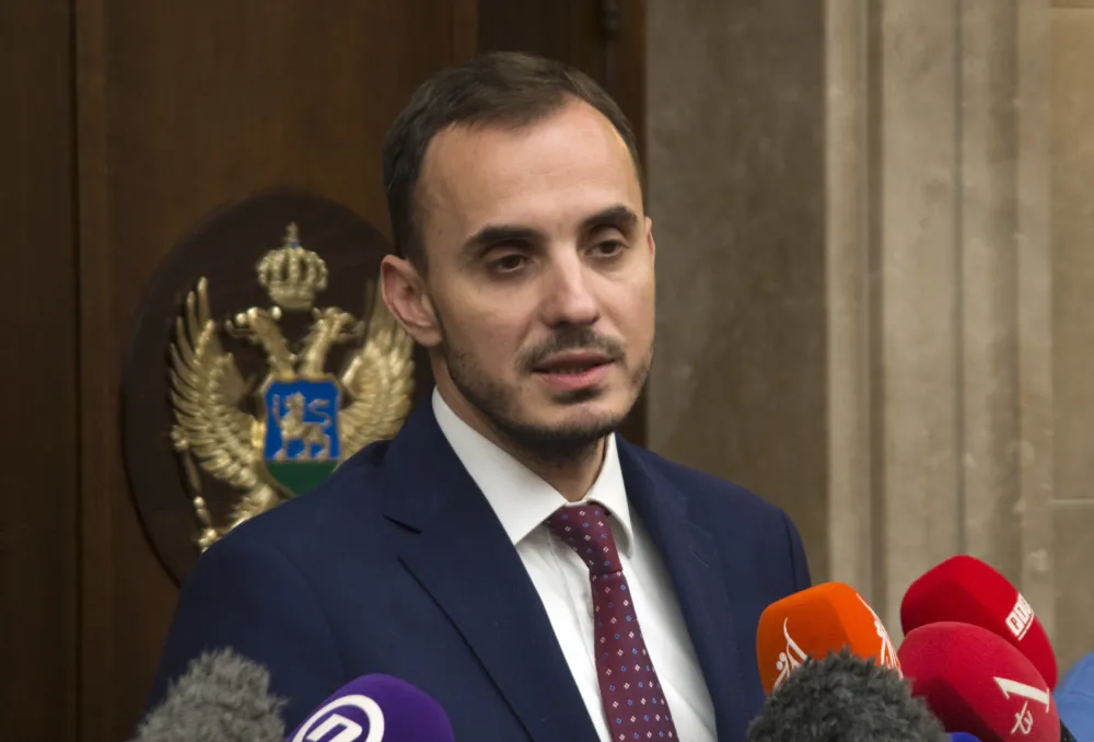 Konatar: Abazovićeva Vlada povećala penziju svim penzionerima