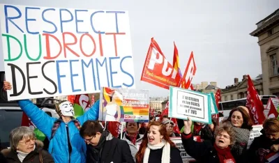 Francuska bi uskoro mogla imati pravo na abortus u ustavu