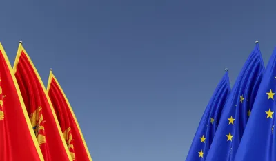 Zastave Crne Gore i Evropske unije, Crnogorska i zastava Evropske unije