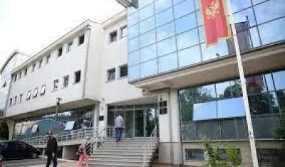 Зграда у којој се налазе Завод и Министарство просвјете