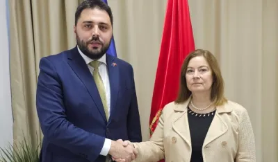 Martinović i Rajzing Rajnke
