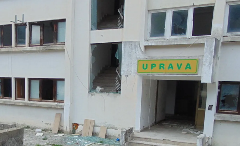 Biv&scaron;im radnicima &bdquo;Primorkeˮ duguje se oko 600.000 eura