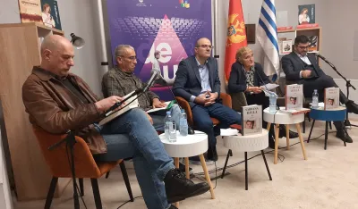 Prepisivao pјesme iz sopstvenog krvotoka