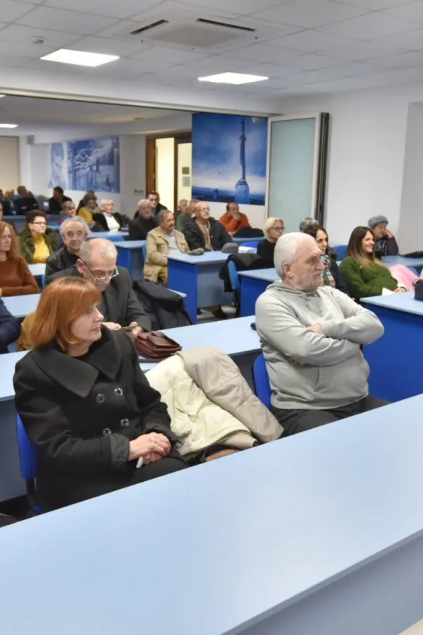 Javno upozoravanje na probleme dru&scaron;tva