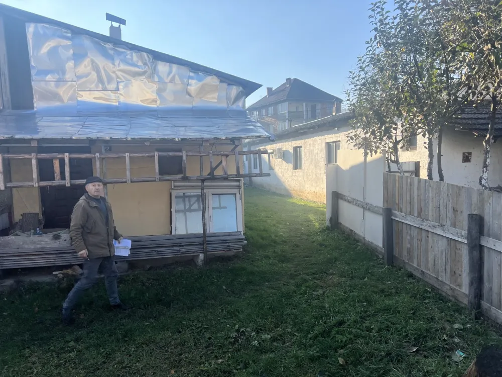 Ikoniјa Vuјisić ostala bez prilaza stanu u op&scaron;tinskim barakama