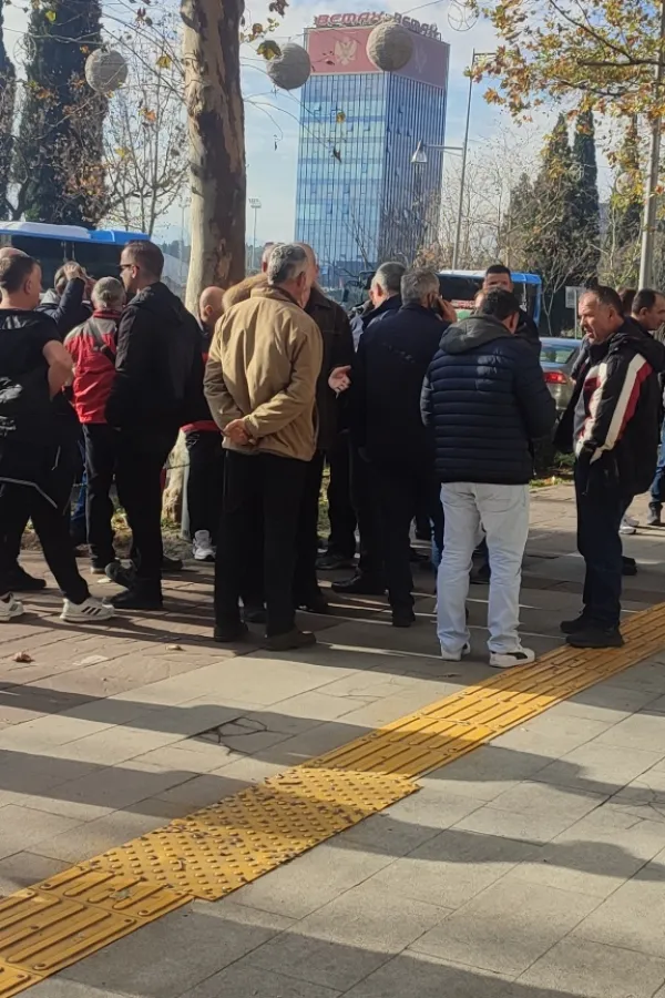 Радници траже пензионисање