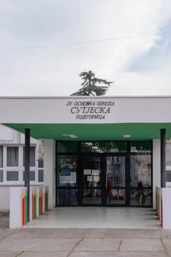 Osnovna &scaron;kola Sutjeska