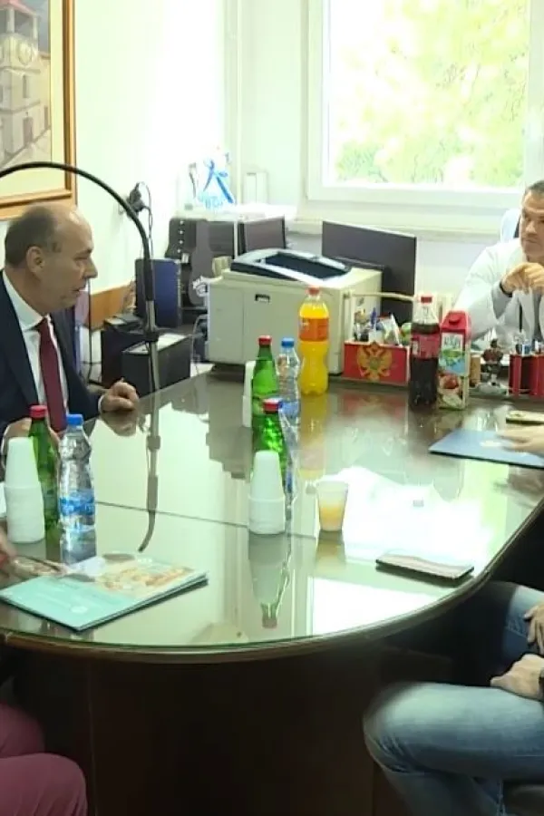 FOTO: Skrin&scaron;ot - VLada Crne Gore, sa sastanka