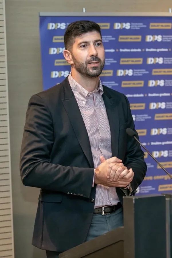 MILAN TIČIĆ