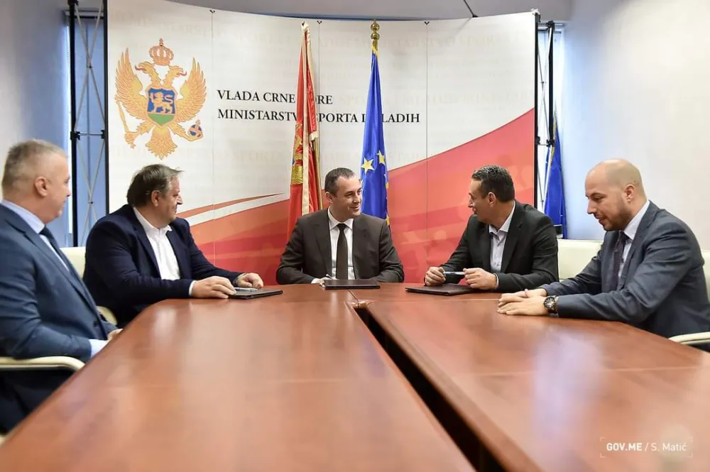 Sa potpisivanja ugovora