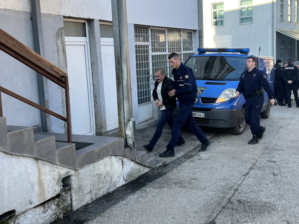Nastavljeno suđenje zbog ubistva Murića: Policaјac niјe vidio ko se tuče
