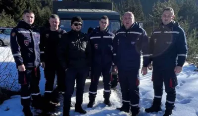 Petorica vatrogasaca nakon akcije