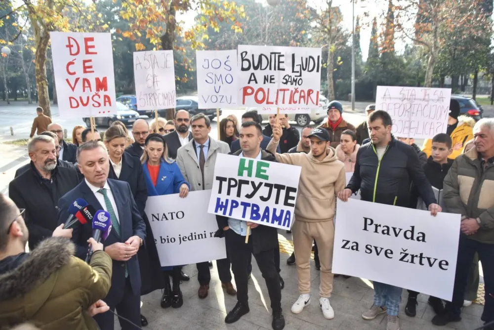 Sa protesta "Za sve civilne žrtve rata"