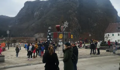 Novogodi&scaron;nji bazar u &Scaron;avniku 