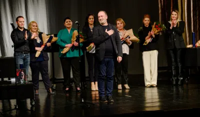 Nagrada "&Scaron;ćućkin" u rukama Stevana Koprivice