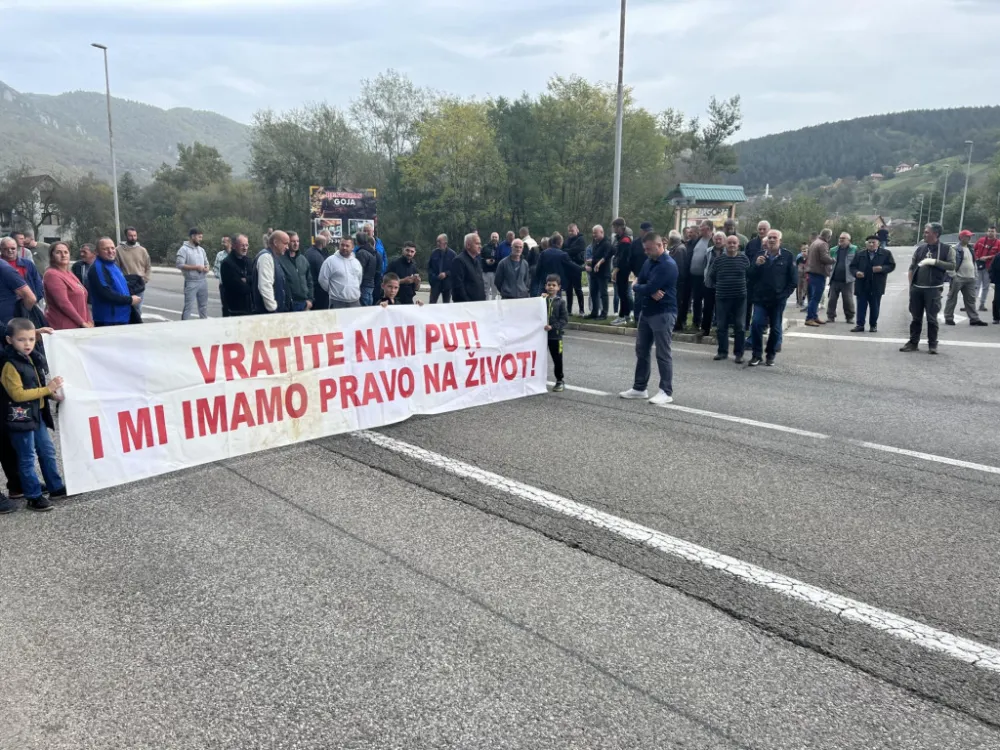 Bijelo Polje: U Novu godinu Bistričani u&scaron;li sa željom da konačno dobiјu put