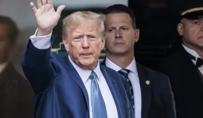 Трамп поново у судници