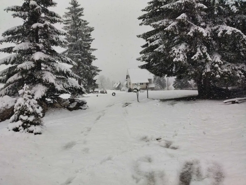 Zima se ne predaje: Snijeg na Žabljaku