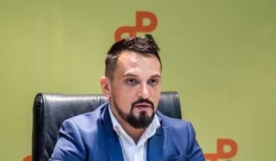 Данијел Калезић
