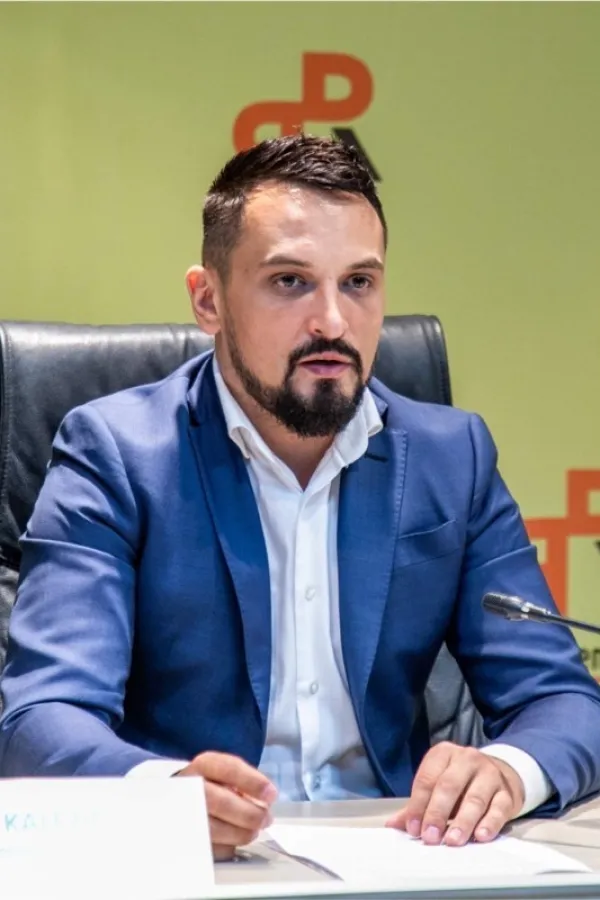 Данијел Калезић
