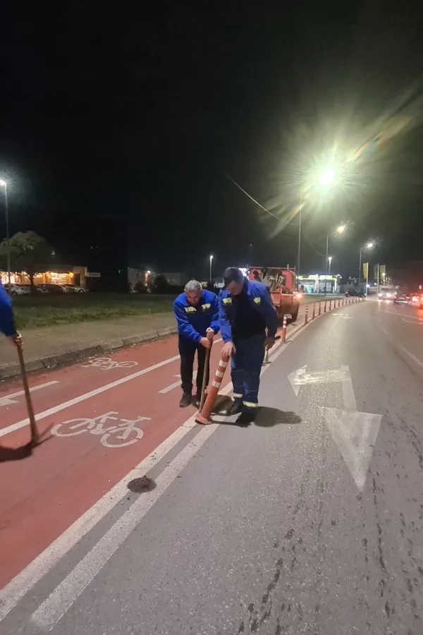 FOTO: Uklanjanje stubića