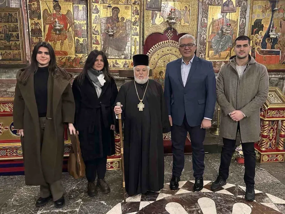 Mandić sa porodicom na božićnoj liturgiji u manastiru Morača