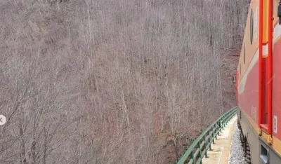 Ma&scaron;ina voza u kvaru