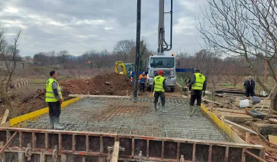 Izbetonirana ploča na mostu preko &Scaron;iralije