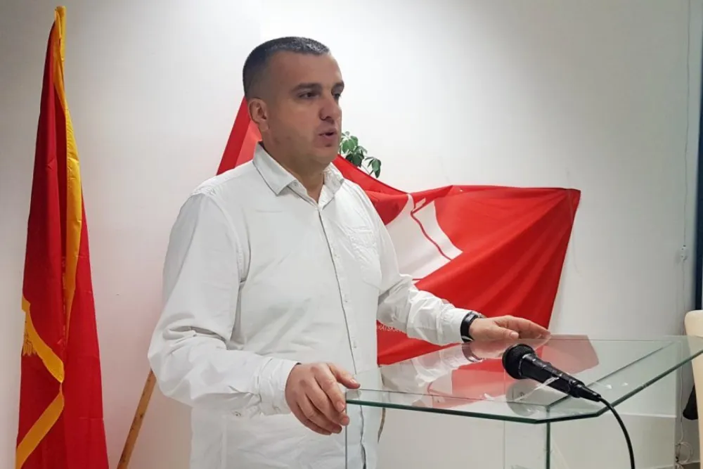 Striković za "Dan": Rje&scaron;enje je u vanrednim parlamentarnim izborima