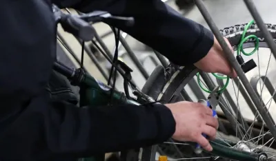 Krađa bicikle, ilustracija