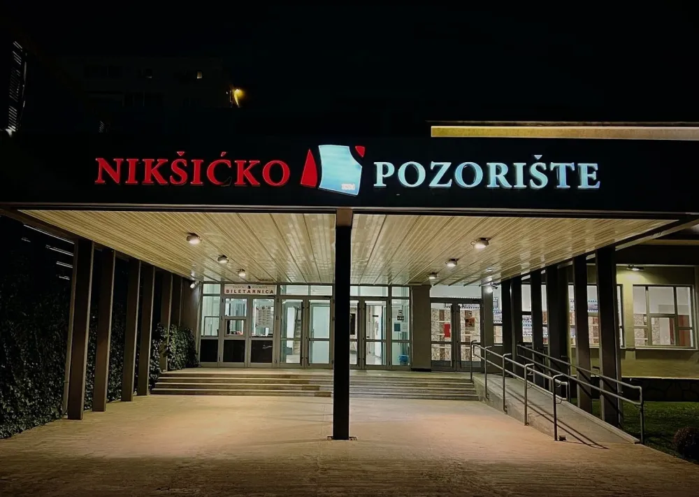 Nik&scaron;ićko pozorti&scaron;te