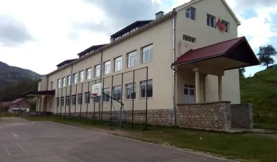 Direktor O&Scaron; "Rifat Burdžović Tr&scaron;o": &Scaron;koli i đacima fali fiskulturna sala