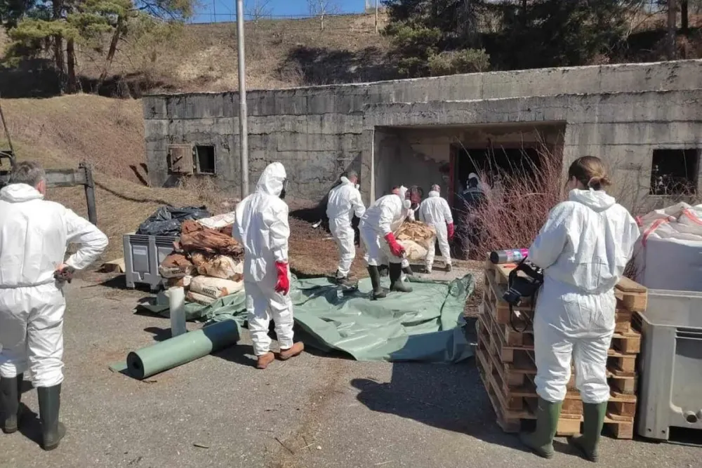 Ekolo&scaron;ke bombe u napu&scaron;tenim fabrikama siјu paniku
