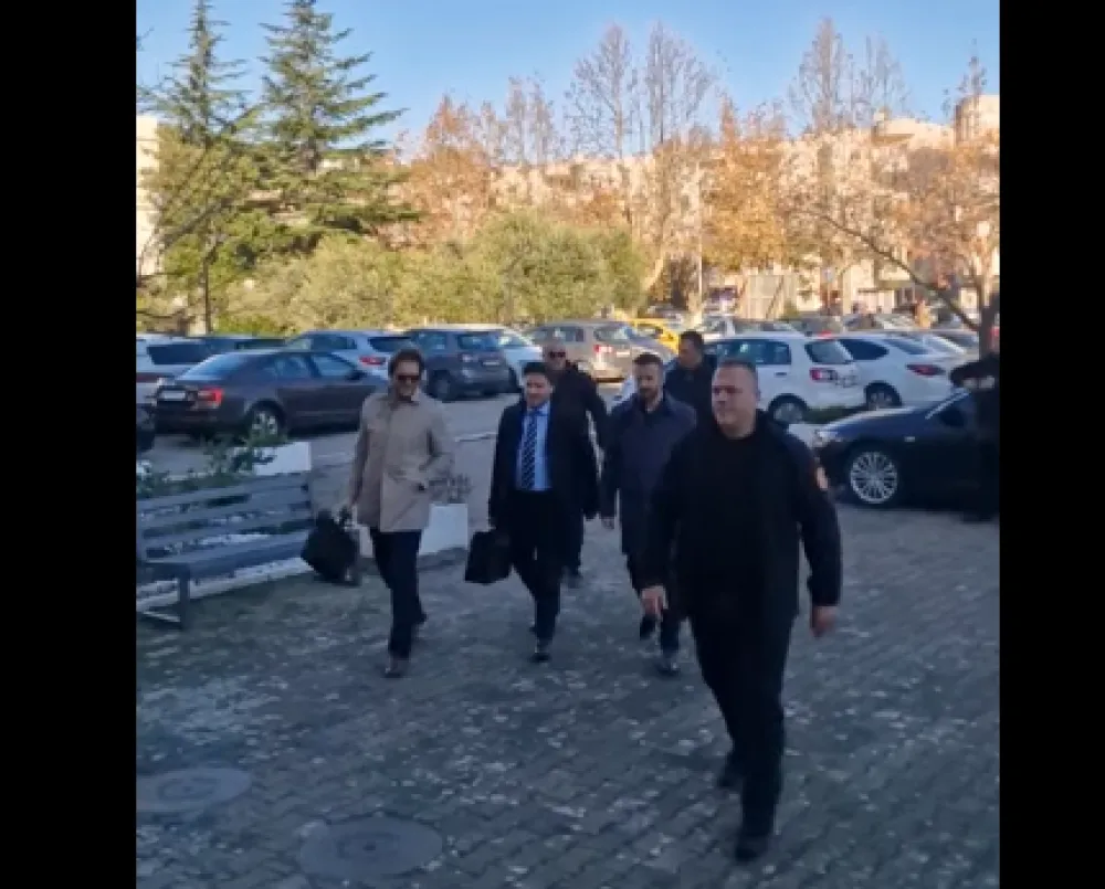 Abazović stigao na suđenje u Ulcinju