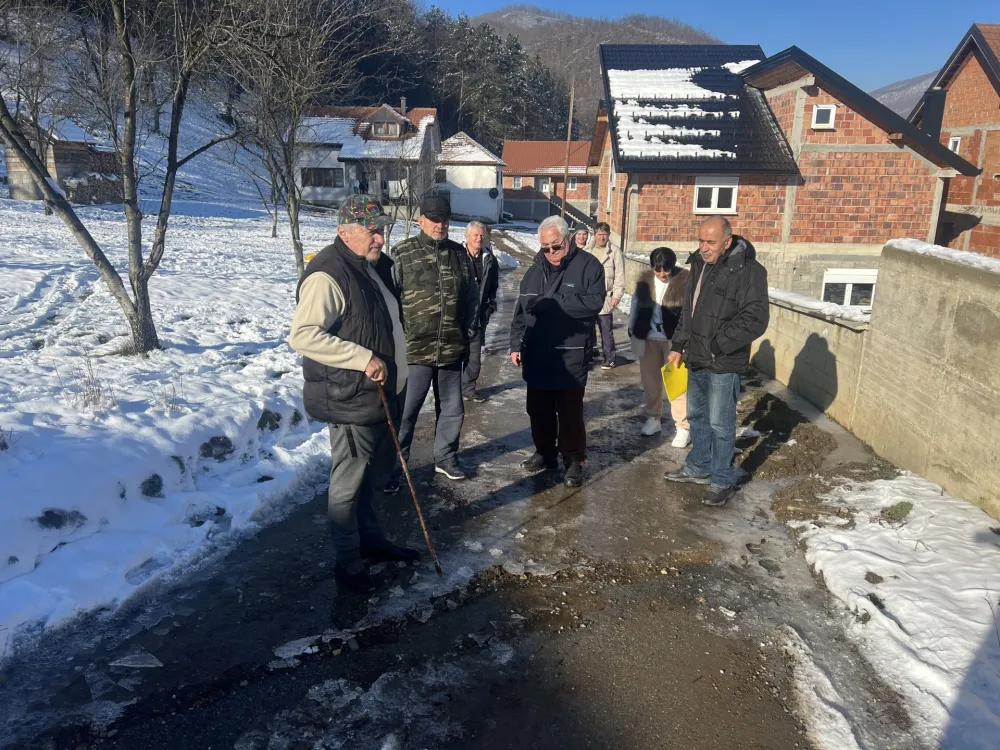 Poplavljene kuće i podrumi tridesetak domaćinstava u Sutivanu