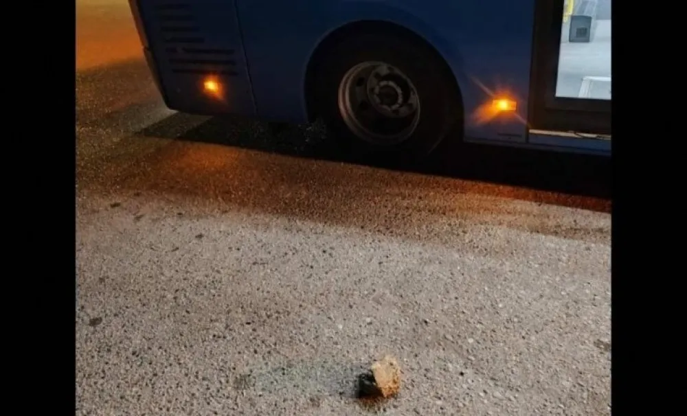 Opet kamenovan autobus Gradskog saobraćaja Podgorica