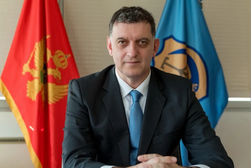 Komnenović za "Dan": Nema vi&scaron;e žmurenja pred problemima, moraјu se rјe&scaron;avati