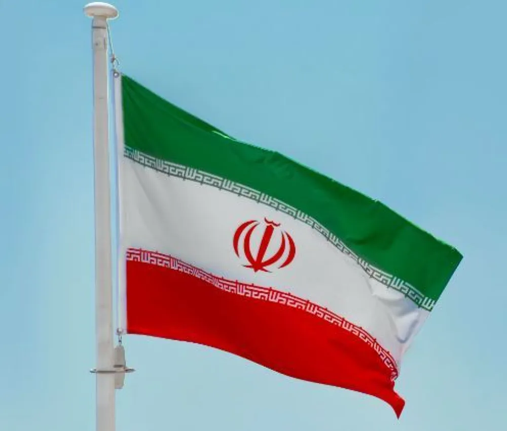 FOTO: Unsplash- aboodi vesakaran, zastava Irana, Iran 