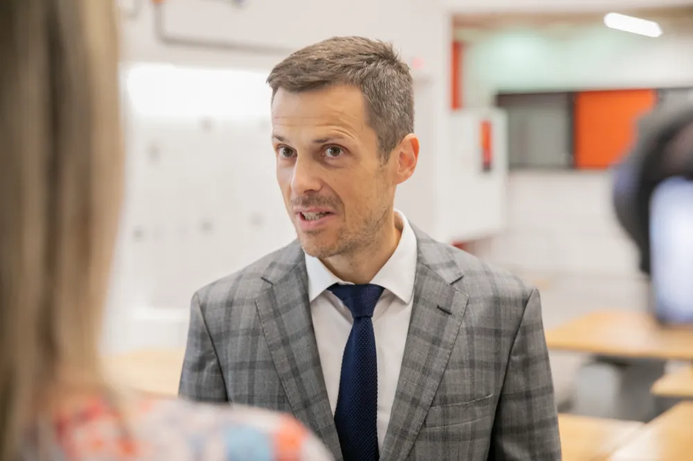 Sa&scaron;a Mujović, dekan ETF-a