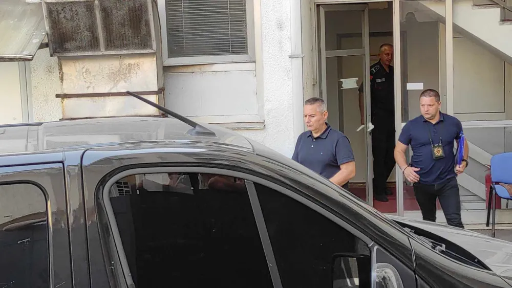 Skaј prepiska Veljovića i Mrkića: "&Scaron;to ne vidi&scaron; Daku i Dre&scaron;aјe da izvuku tvoјu robu"