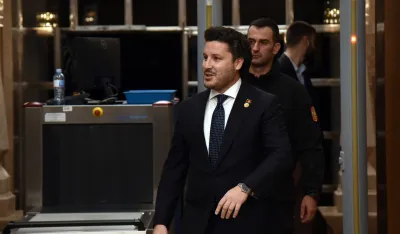  Dritan Abazovic, 44 Vlada Crne Gore, Vlada Crne Gore, Izbor 44 Vlade Crne Gore,premijer,mandatar, Skupstina Crne Gore 28 saziv, Sjednica Skupstine Crne Gore 28 saziva, Sjednica Skupstine Crne Gore, Nastavak sjednice Skupstine Crne Gore 28 saziva