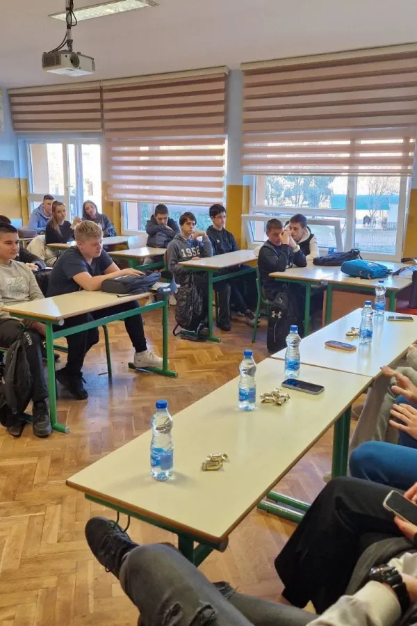 O&Scaron; "Oktoih": Preporuka za upis u srednju &scaron;kolu