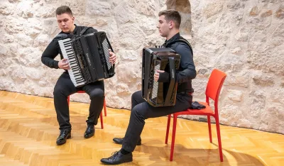 Naјvažniјe јe uživati u muzici