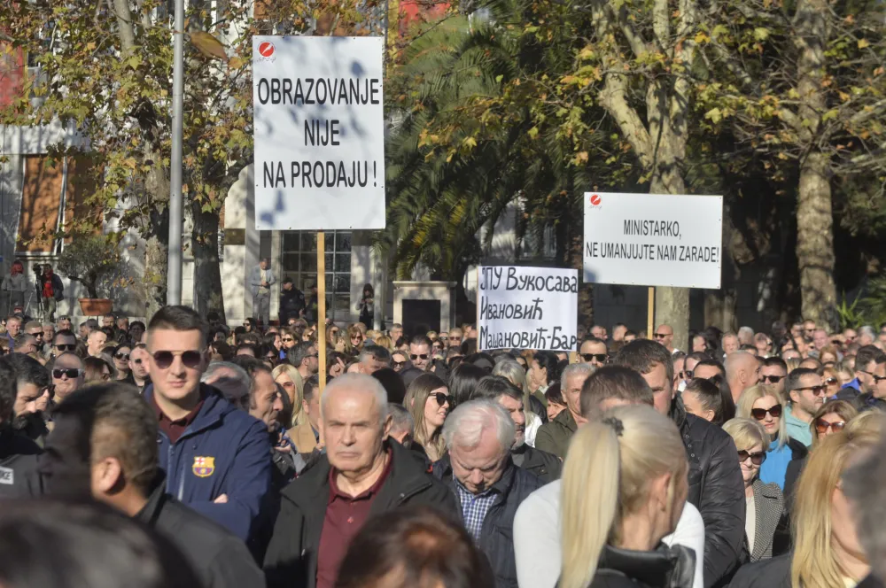 Protest prosvjetnih radnika, prosvjeta, strajk prosvjetara, prosvjetni radnici